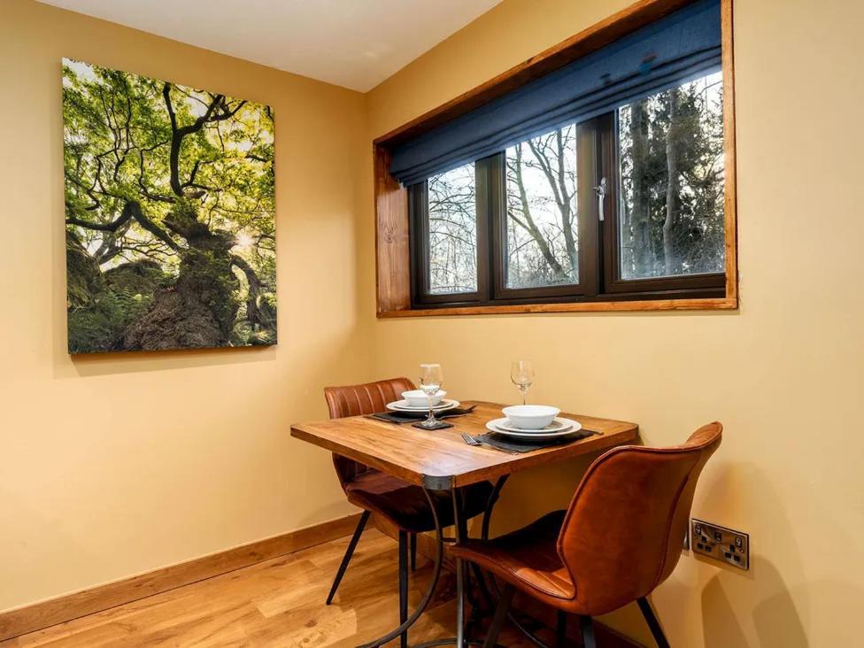 Blackwood Forest Cabins - Forest Holidays Popham Екстериор снимка